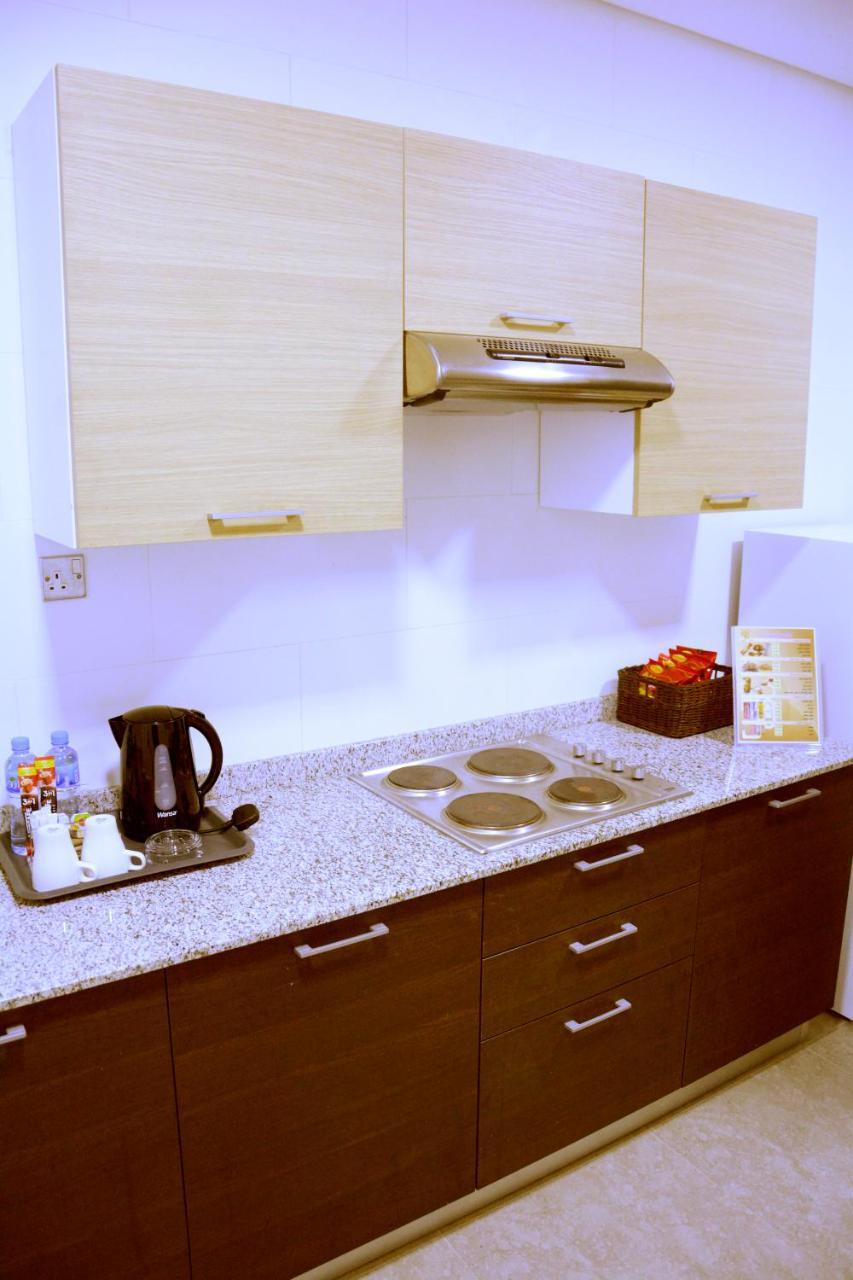 ذا فيفتى ايت السالمية Lejlighedshotel Kuwait City Eksteriør billede