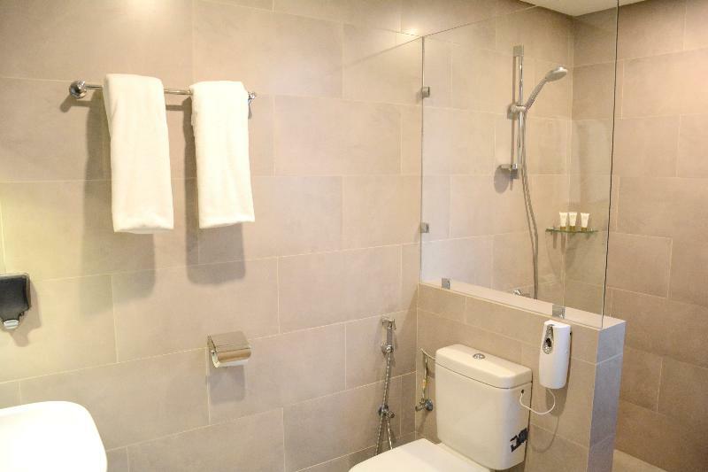 ذا فيفتى ايت السالمية Lejlighedshotel Kuwait City Eksteriør billede